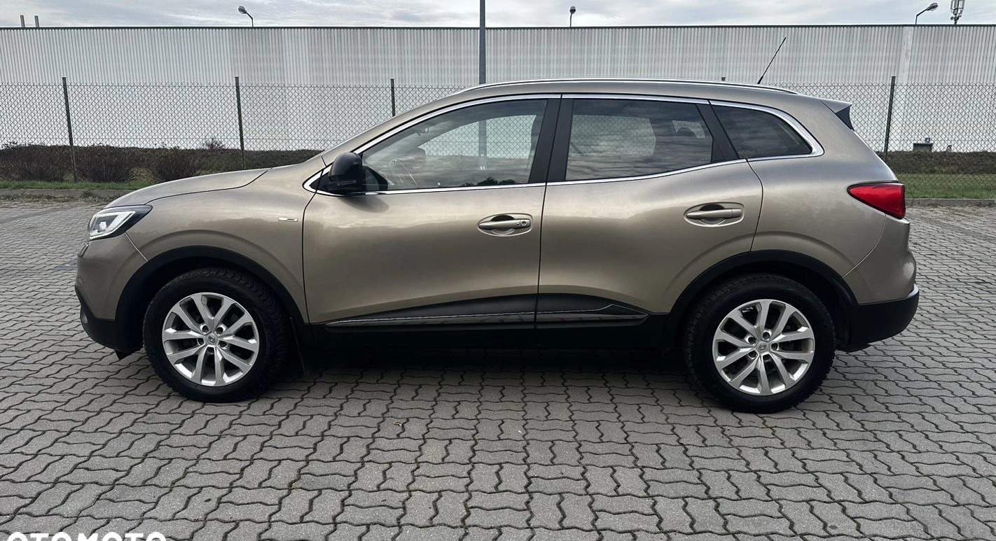 Renault Kadjar cena 59989 przebieg: 137070, rok produkcji 2016 z Piaseczno małe 781